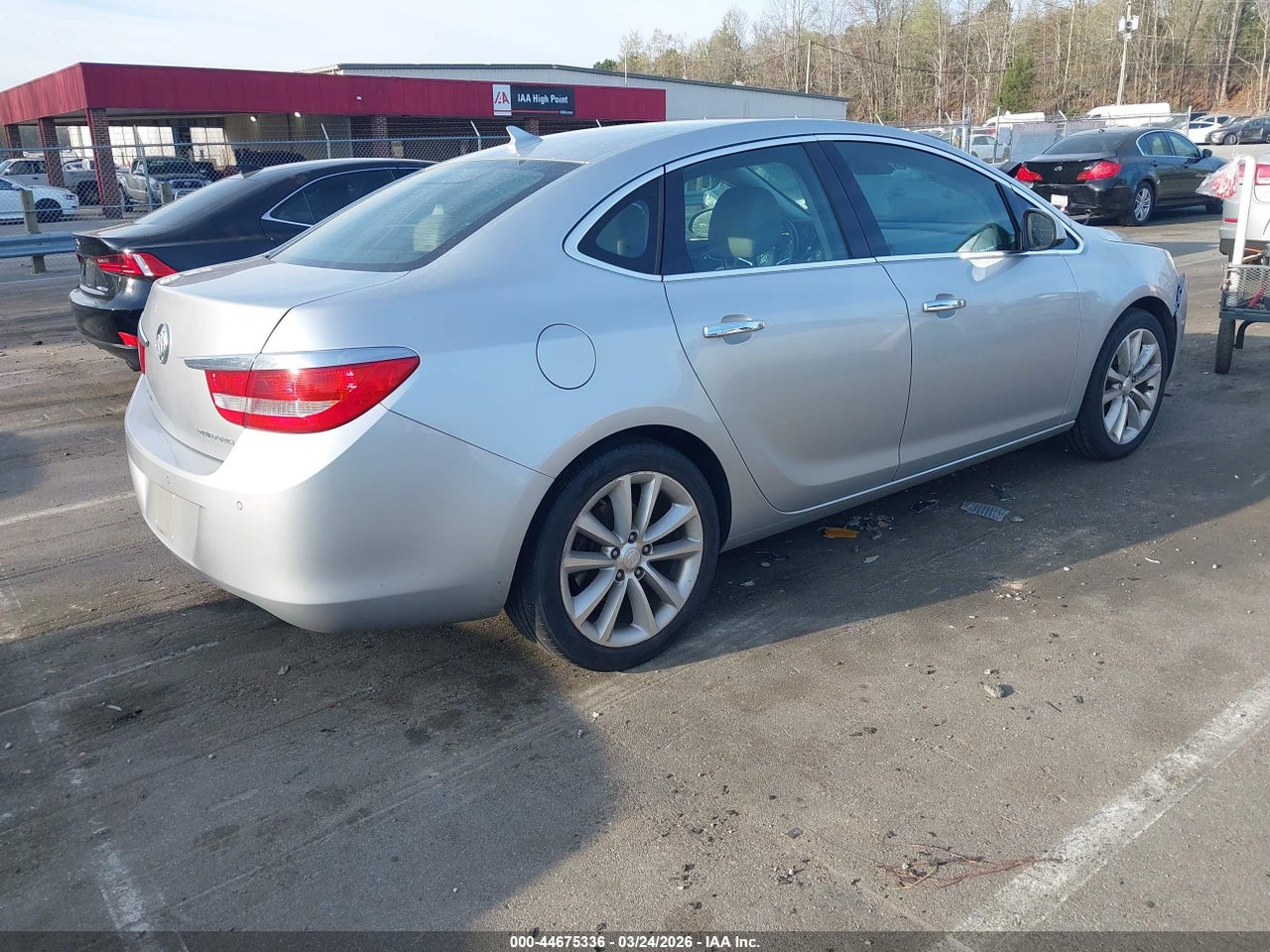 2014 BUICK VERANO CONVENIENCE GROUP · 4/11