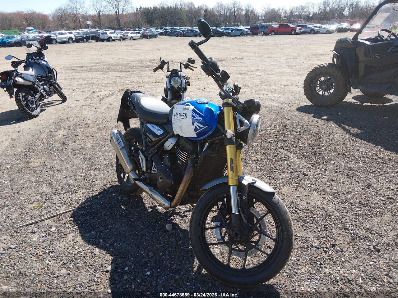 SMTT127Y5RN****** · 2024 TRIUMPH MOTORCYCLE SPEED 400