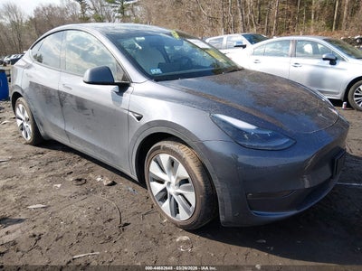 7SAYGAEE9PF****** · 2023 TESLA MODEL Y AWD/LONG RANGE DUAL MOTOR ALL-WHEEL DRIVE
