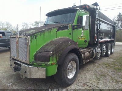 1NKZX4TX8SJ****** · 2025 KENWORTH T880
