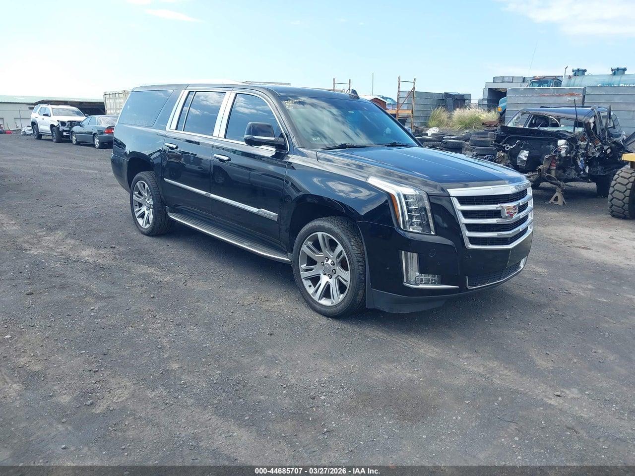 1GYS3GKJ6HR****** · 2017 CADILLAC ESCALADE ESV STANDARD
