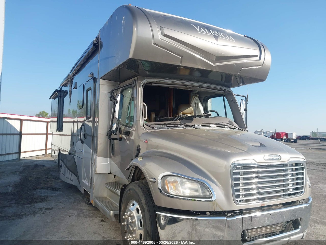 4UZADVFC6JC****** · 2018 FREIGHTLINER CHASSIS S-2