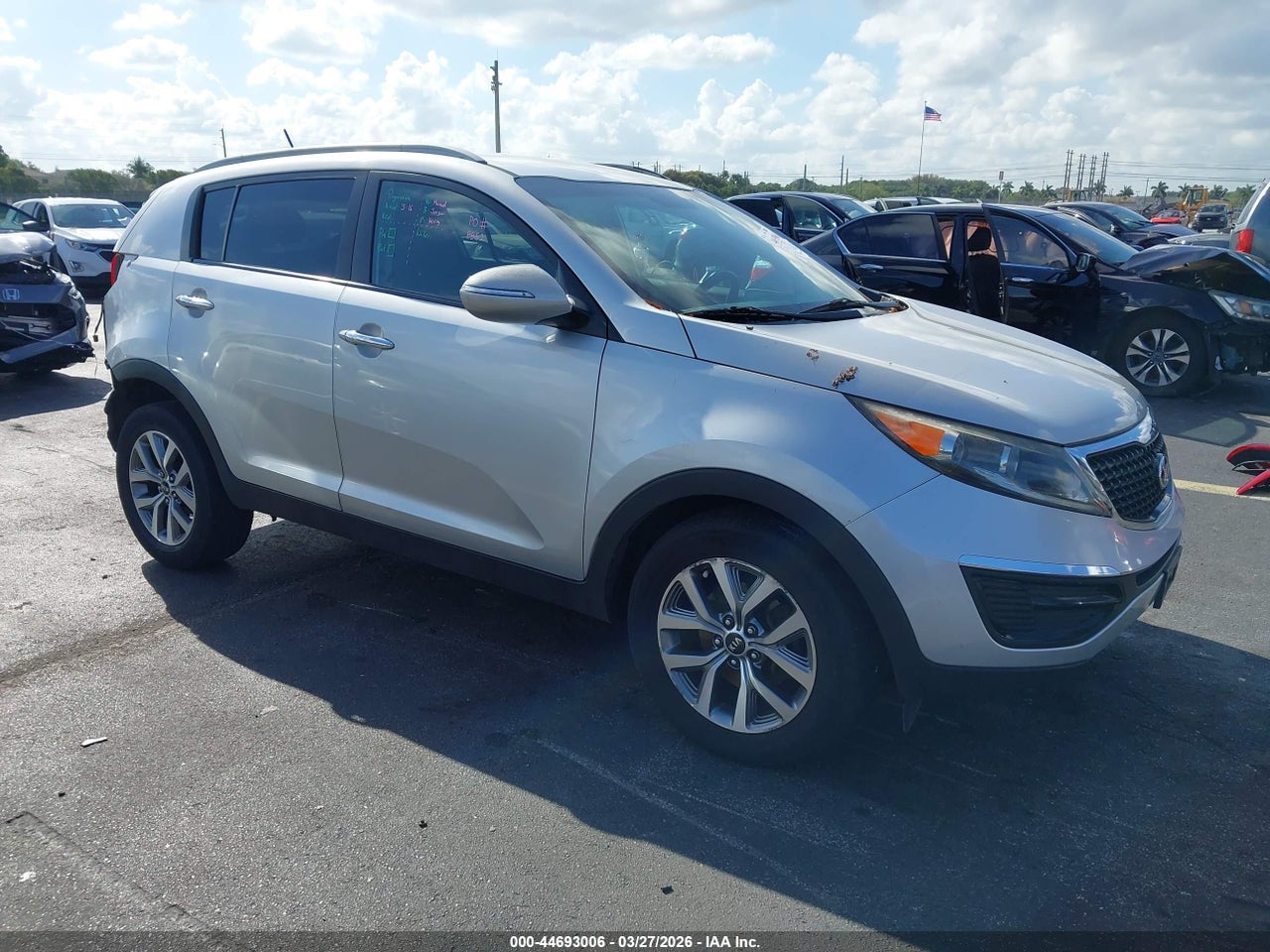 KNDPB3ACXF7****** · 2015 KIA SPORTAGE LX