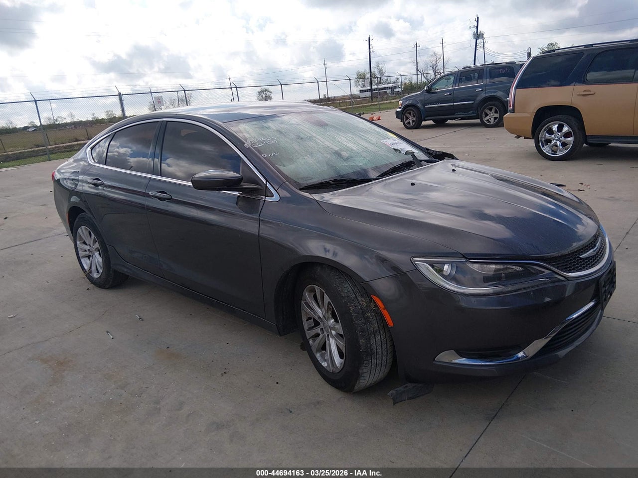 1C3CCCAB7FN****** · 2015 CHRYSLER 200 LIMITED