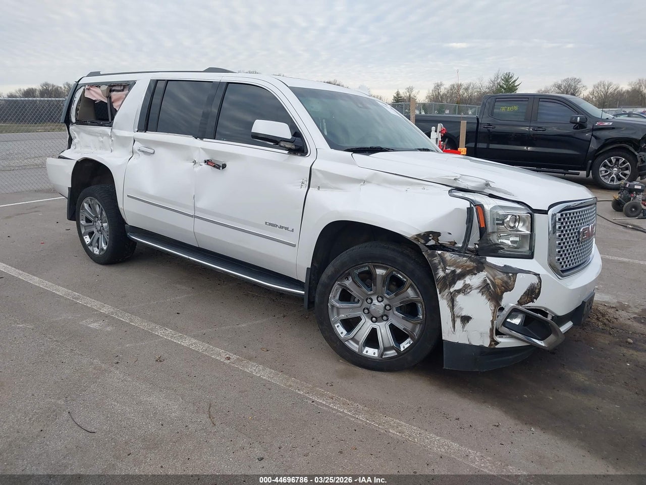 1GKS2HKJ1HR****** · 2017 GMC YUKON XL DENALI