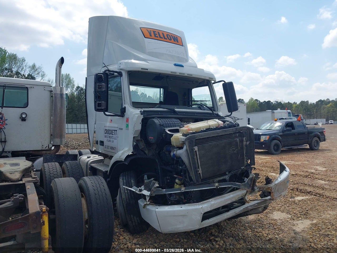 4V4W19EG9KN****** · 2019 VOLVO VNR