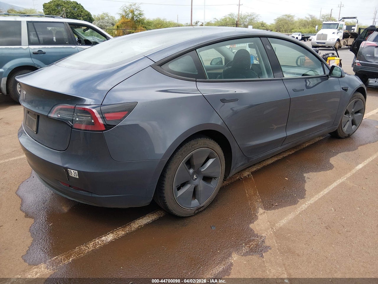 2023 TESLA MODEL 3 REAR-WHEEL DRIVE · 4/10