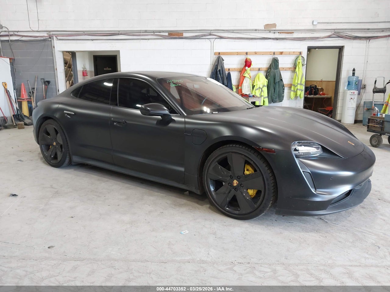 WP0AA2Y13NS****** · 2022 PORSCHE TAYCAN