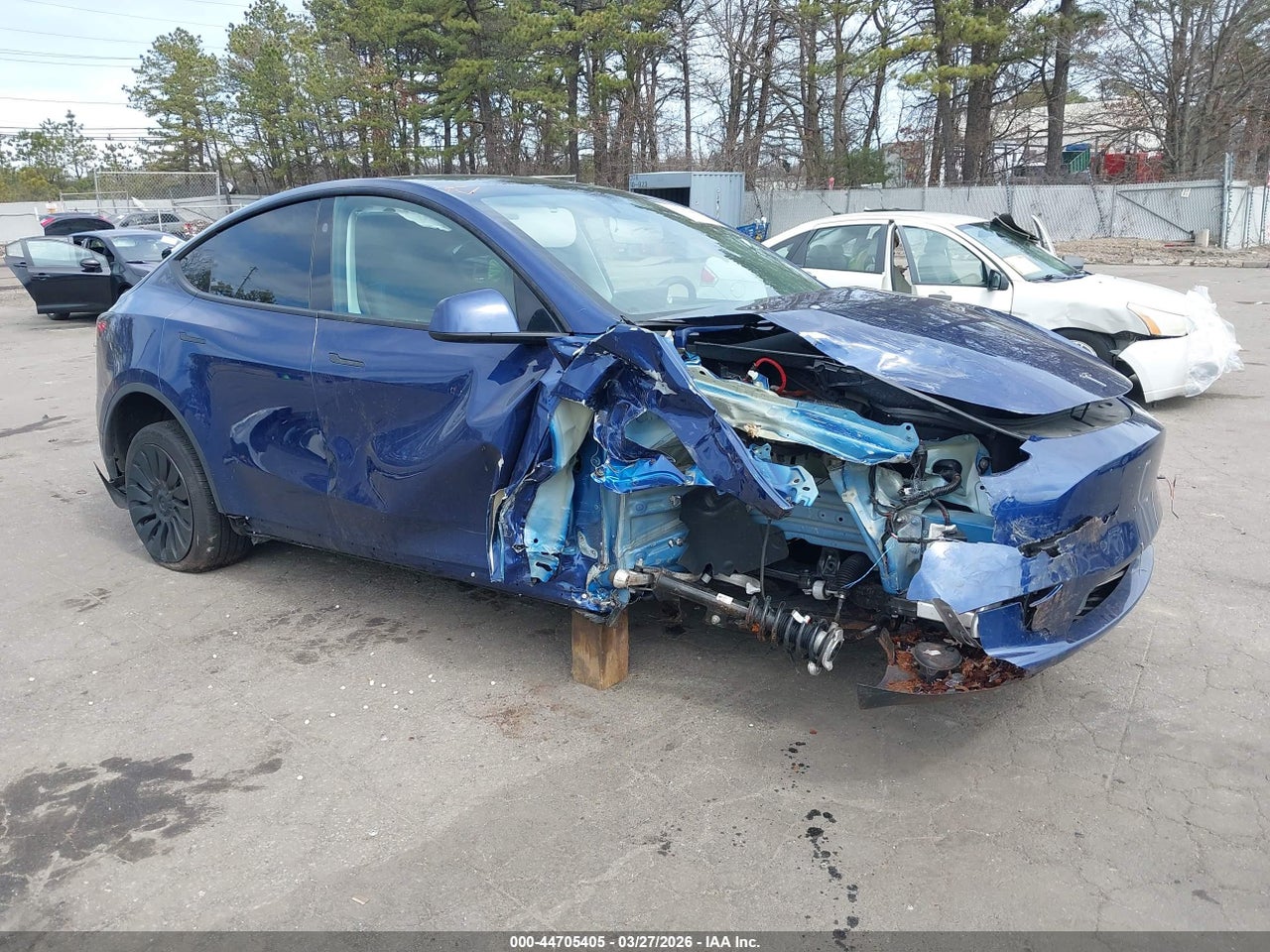 7SAYGDED9RF****** · 2024 TESLA MODEL Y LONG RANGE SINGLE MOTOR REAR-WHEEL DRIVE/RWD