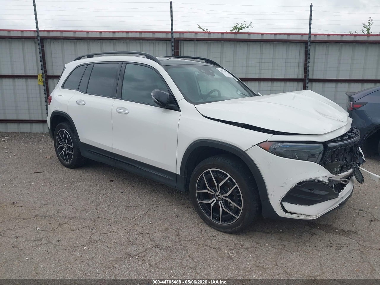 W1N9M0KB1PN****** · 2023 MERCEDES-BENZ EQB 300 SUV 4MATIC