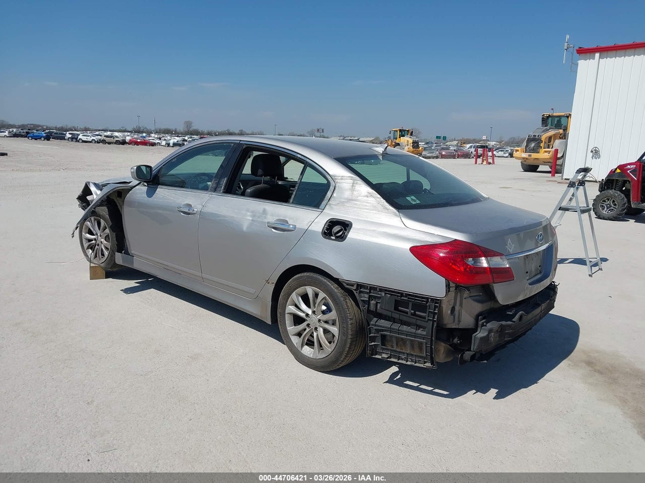 2013 HYUNDAI GENESIS 3.8 · 3/10