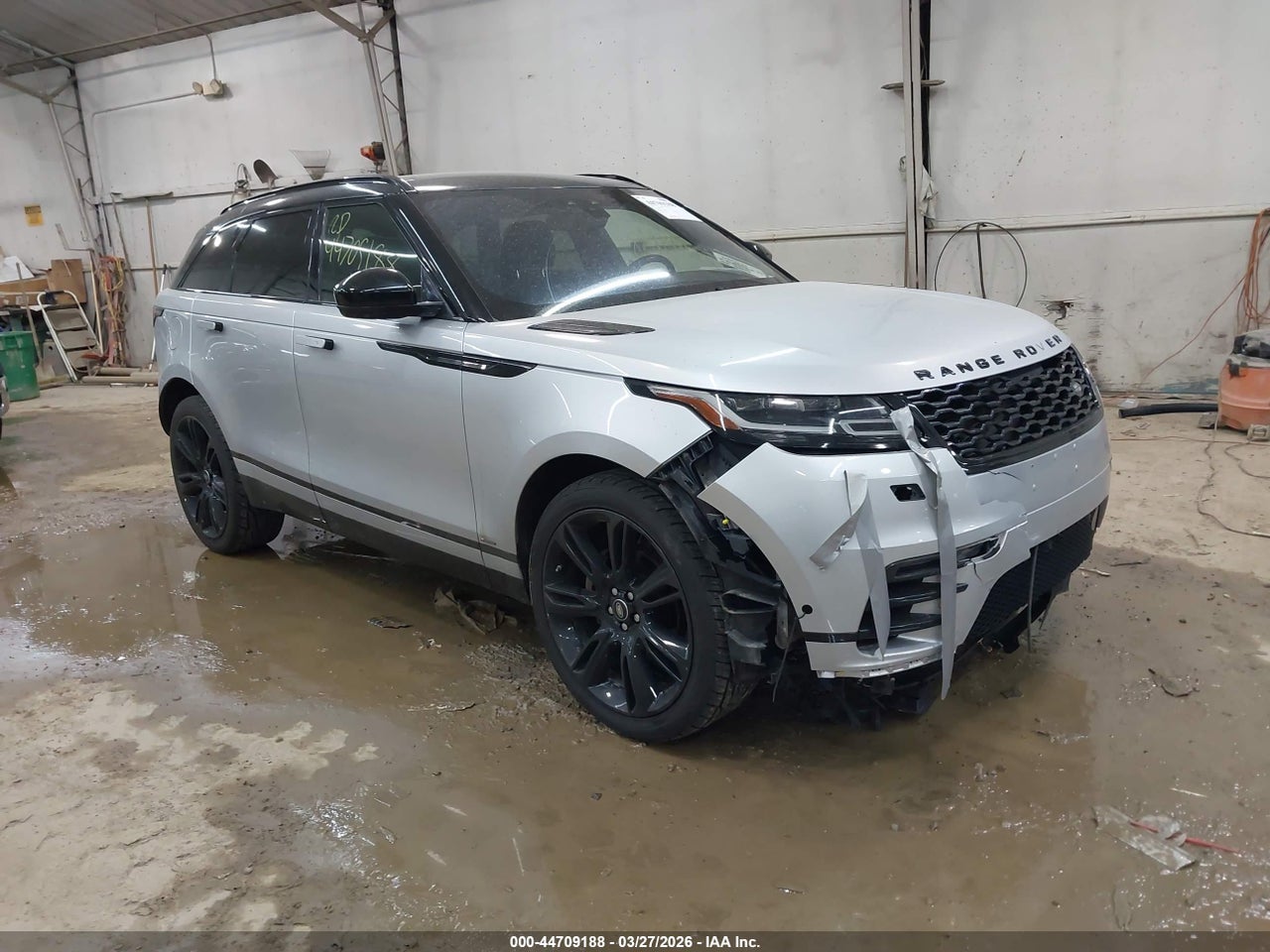 SALYL2EX7KA****** · 2019 LAND ROVER RANGE ROVER VELAR P250 R-DYNAMIC SE
