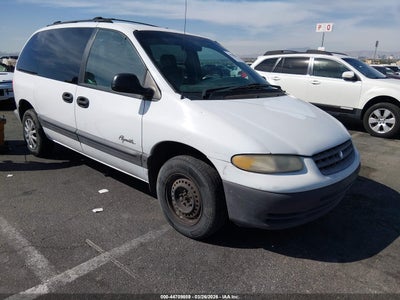 2P4GP4532TR****** · 1996 PLYMOUTH VOYAGER SE