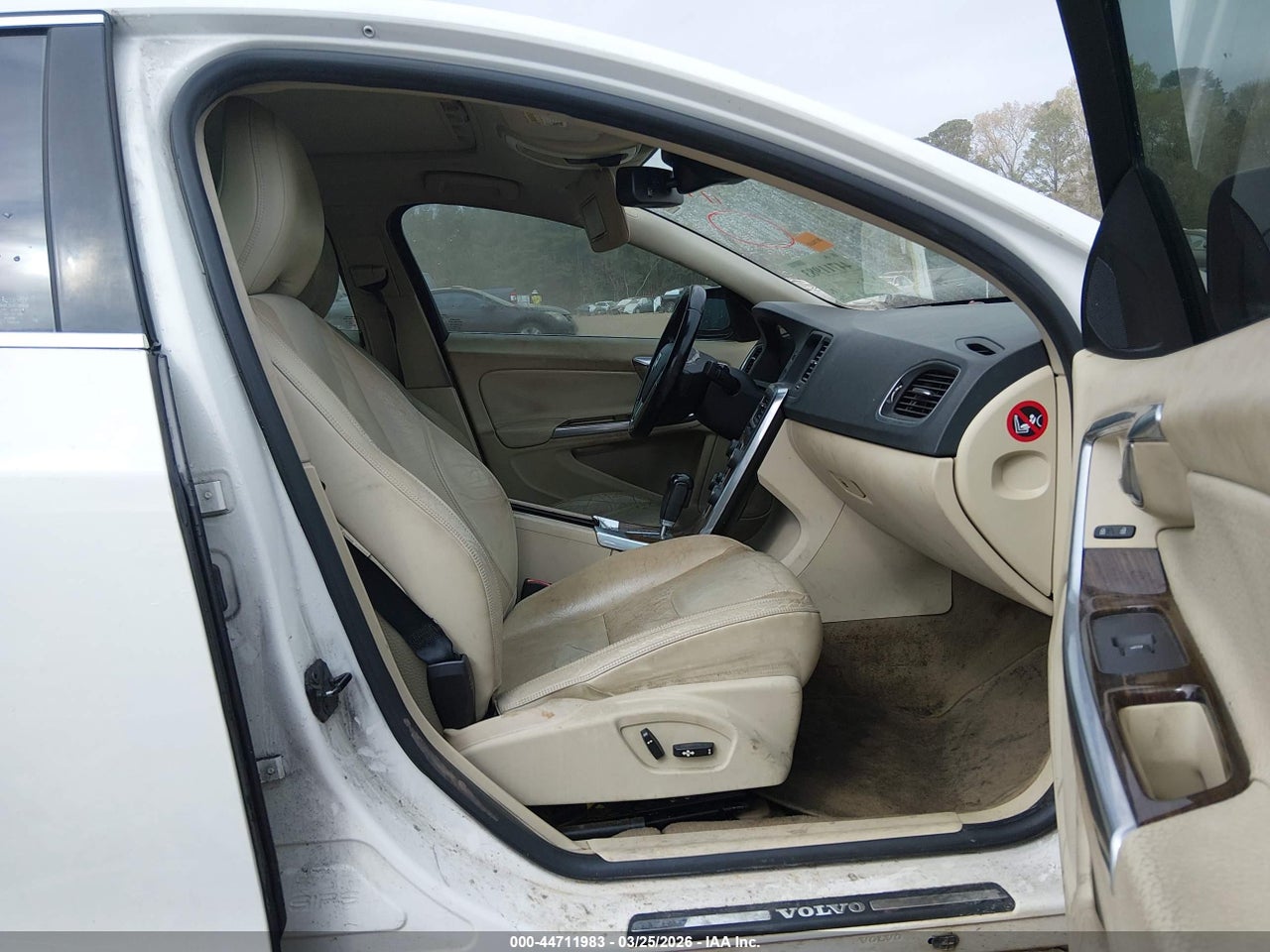 2012 VOLVO S60 T5 · 5/10