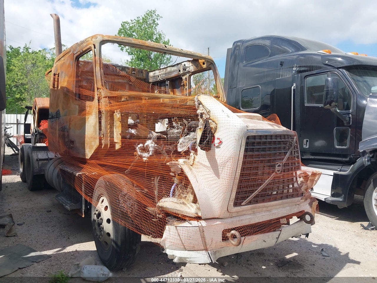 2012 VOLVO VN VNL · 2/10