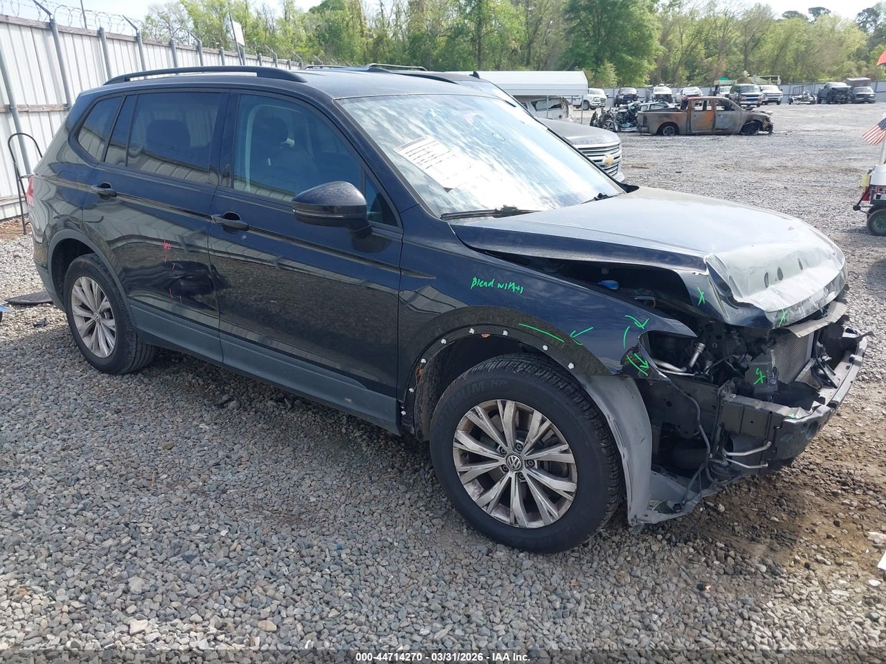 3VV1B7AX3JM****** · 2018 VOLKSWAGEN TIGUAN 2.0T S