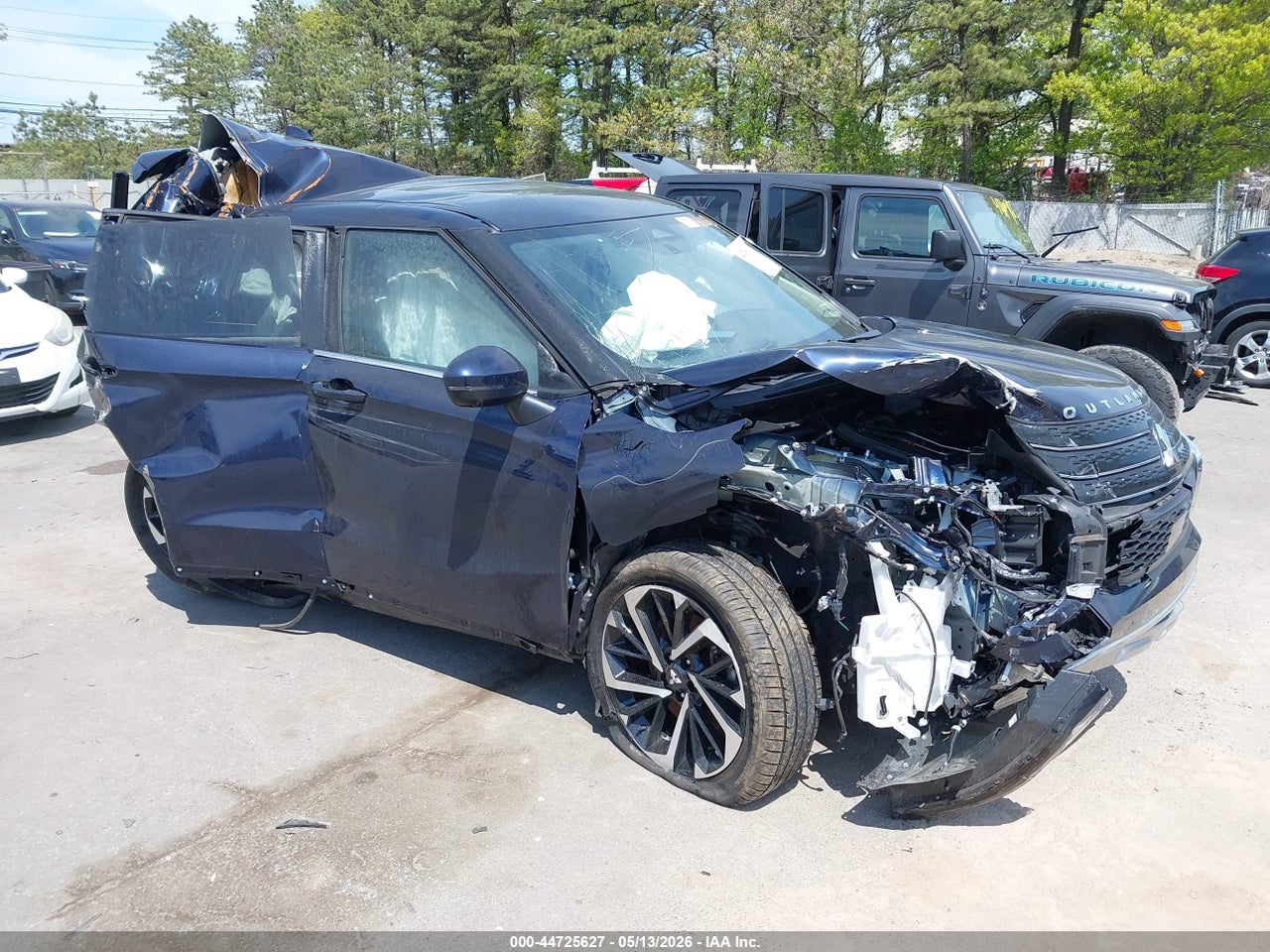 JA4J4UA86NZ****** · 2022 MITSUBISHI OUTLANDER SE 2.5 S-AWC