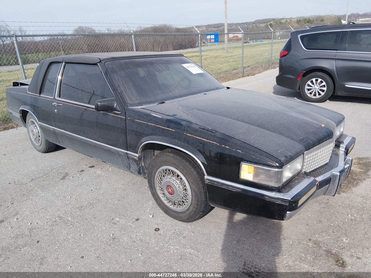 1990 CADILLAC DEVILLE