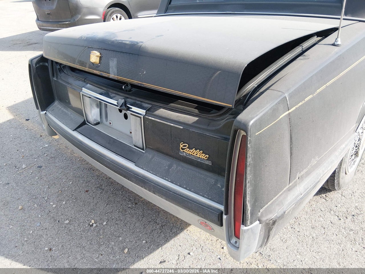 1990 CADILLAC DEVILLE · 6/11