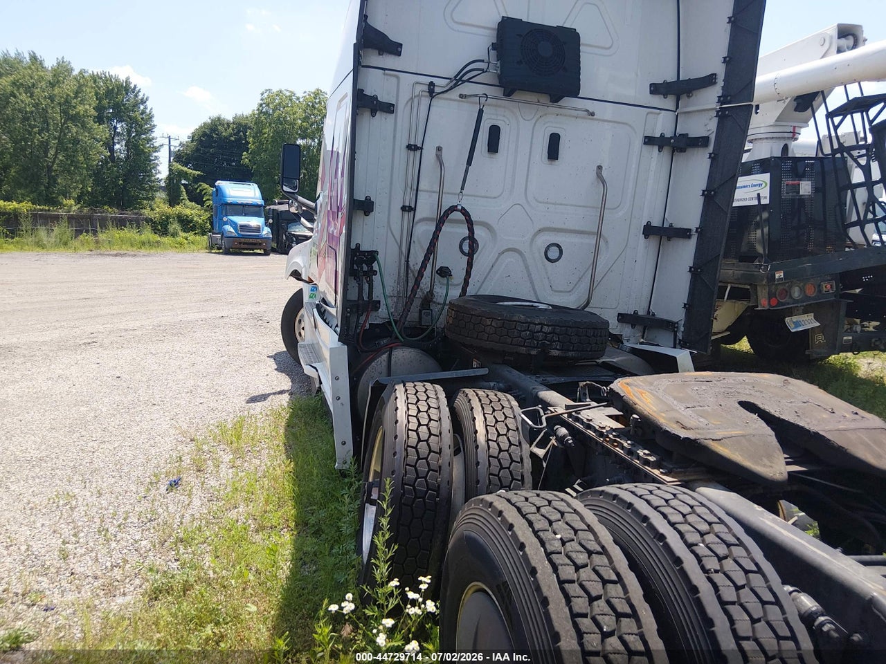 2026 FREIGHTLINER NEW CASCADIA 126 · 3/4