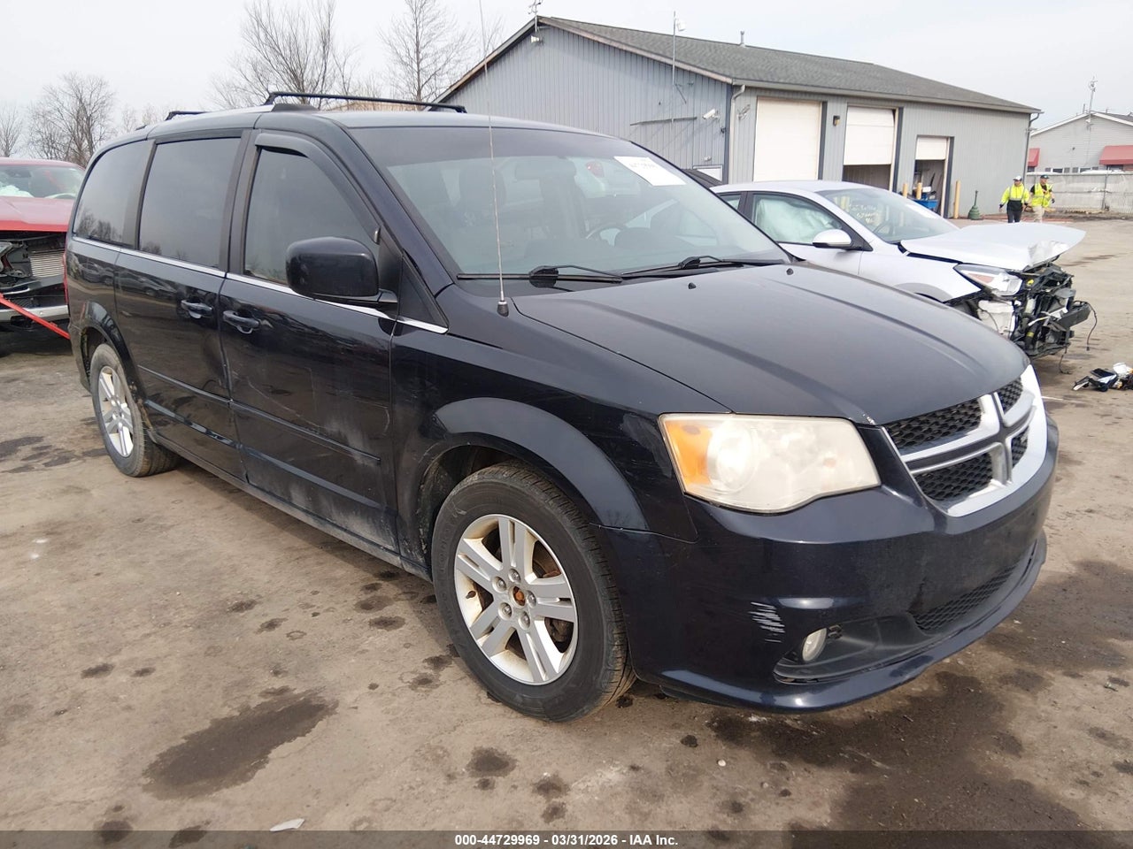 2D4RN5DG0BR****** · 2011 DODGE GRAND CARAVAN CREW