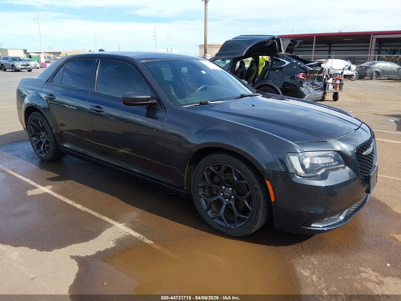 2C3CCABG1KH****** · 2019 CHRYSLER 300
