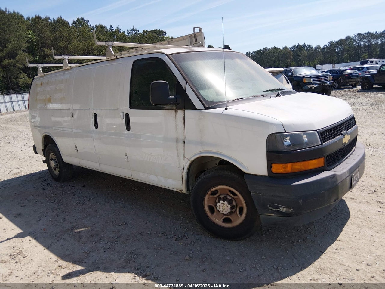 1GCWGBFP5L1****** · 2020 CHEVROLET EXPRESS CARGO RWD 2500 EXTENDED WHEELBASE WT