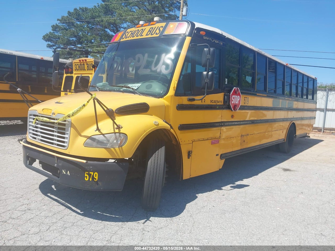 2009 FREIGHTLINER CHASSIS B2B · 2/11