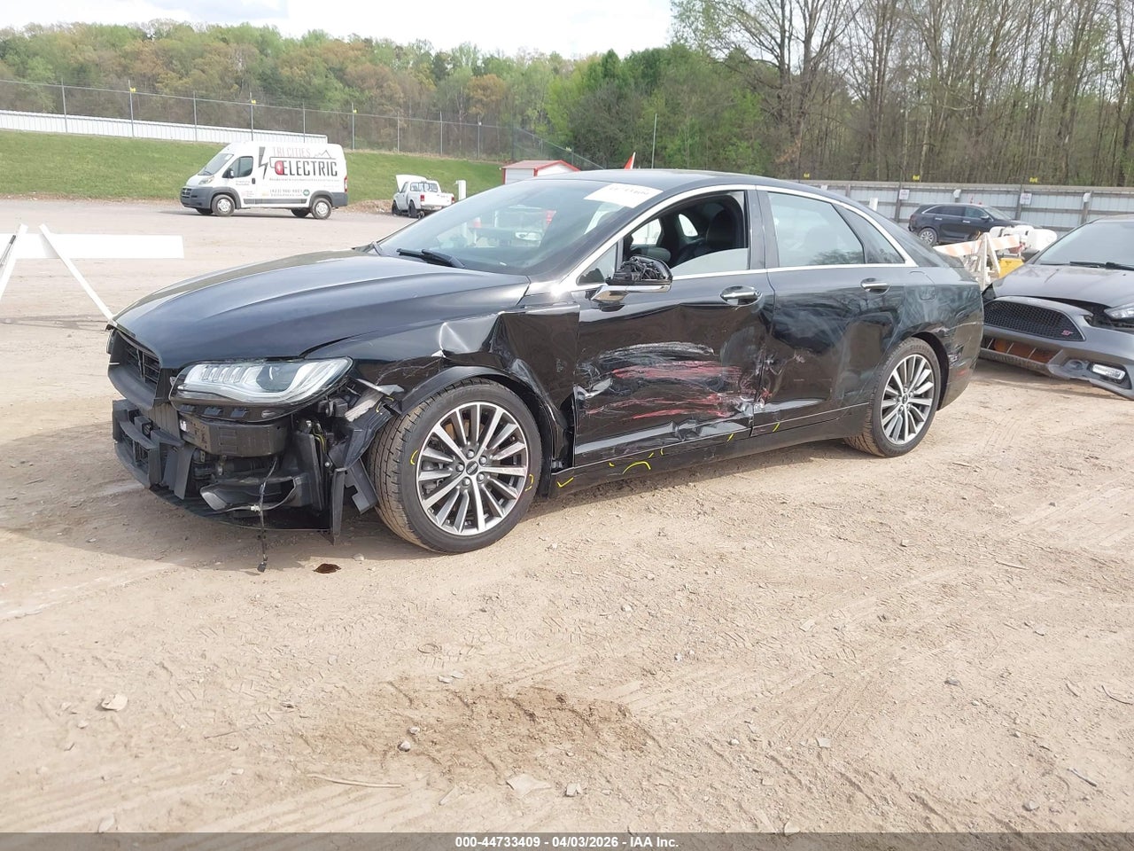 2017 LINCOLN MKZ SELECT · 2/11