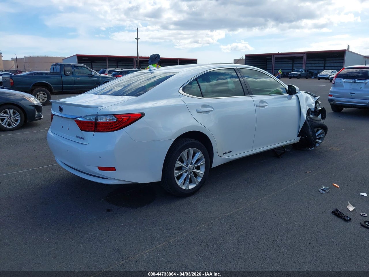 2013 LEXUS ES 300H · 4/11