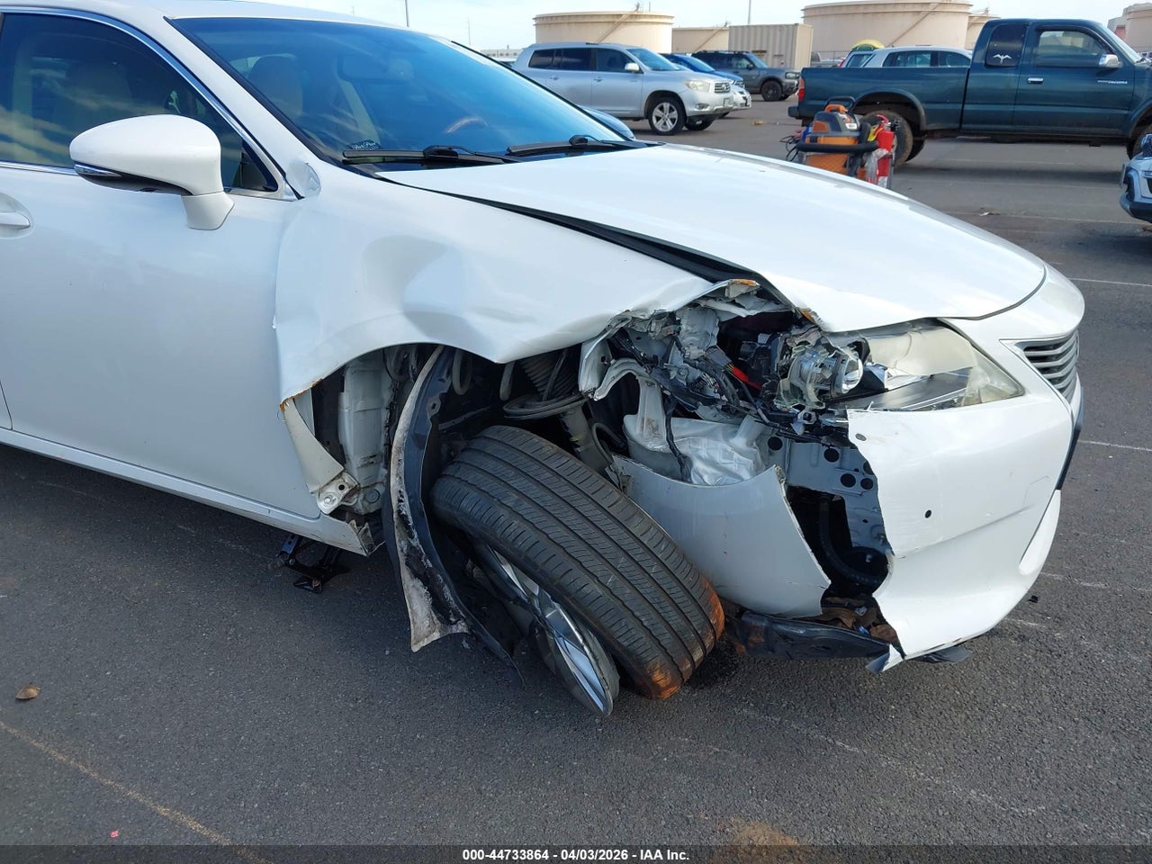 2013 LEXUS ES 300H · 6/11