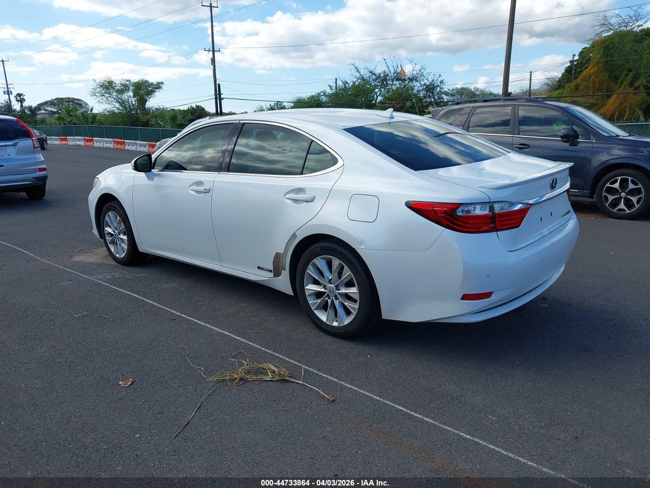 2013 LEXUS ES 300H · 3/11