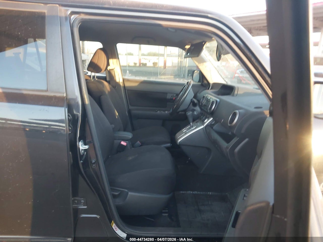 2009 SCION XB · 5/10