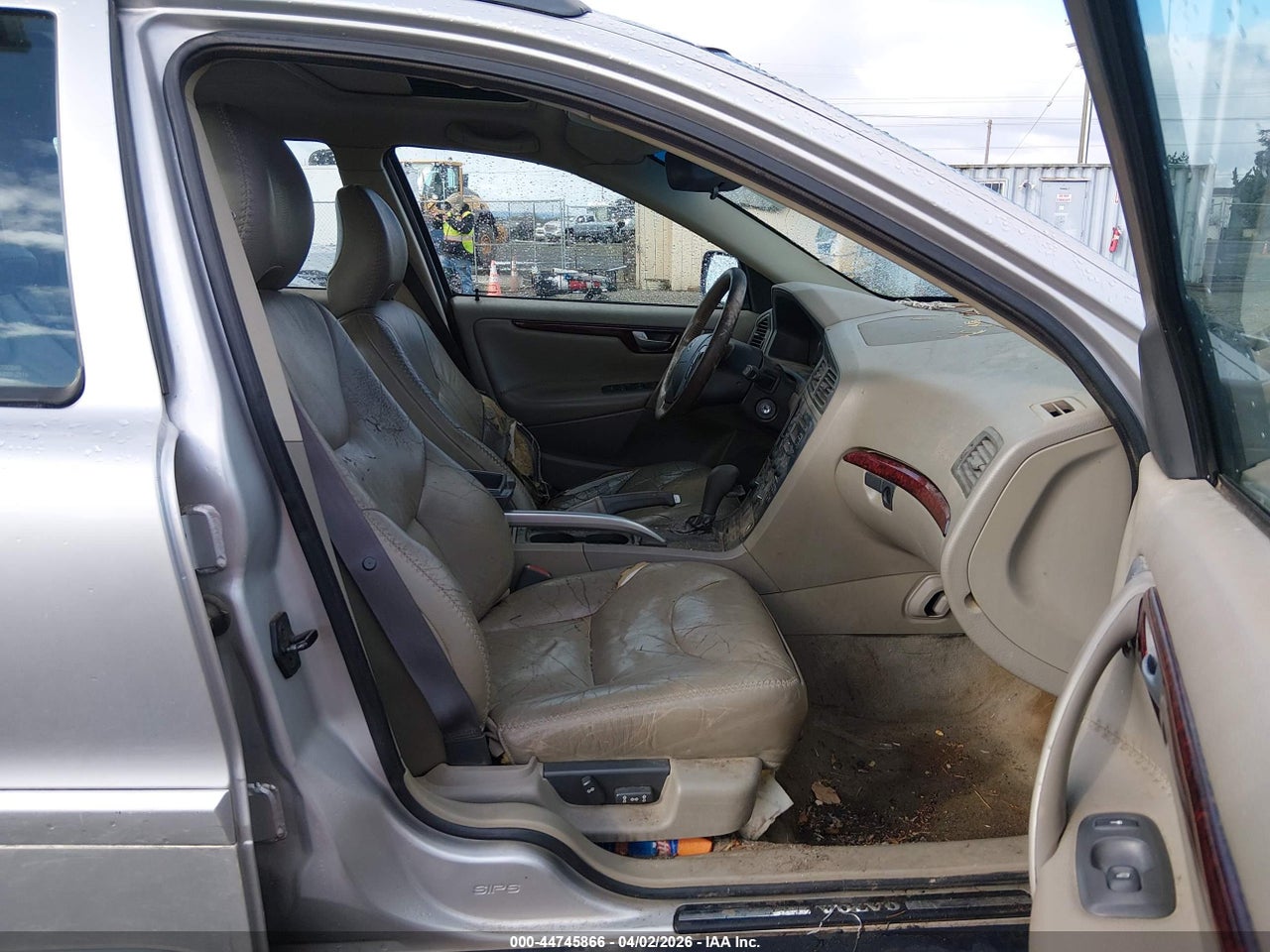 2003 VOLVO XC70 2.5T · 5/11