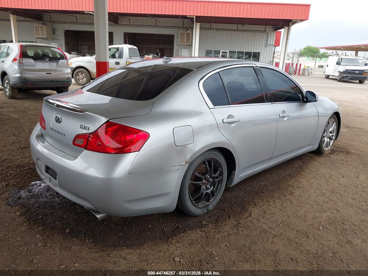 2007 INFINITI G35X   · 4/11