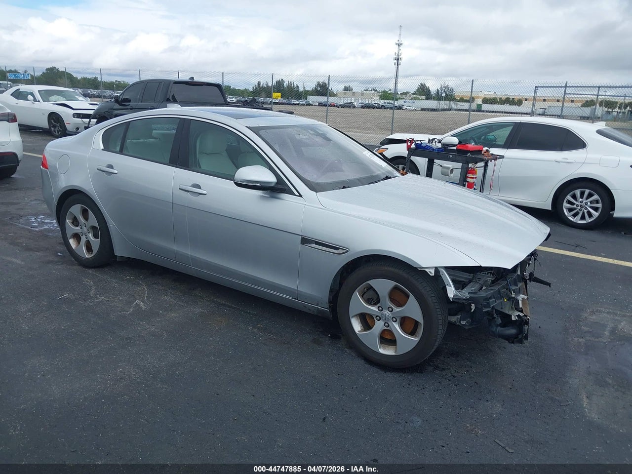 SAJAR4BG5HA****** · 2017 JAGUAR XE 25T