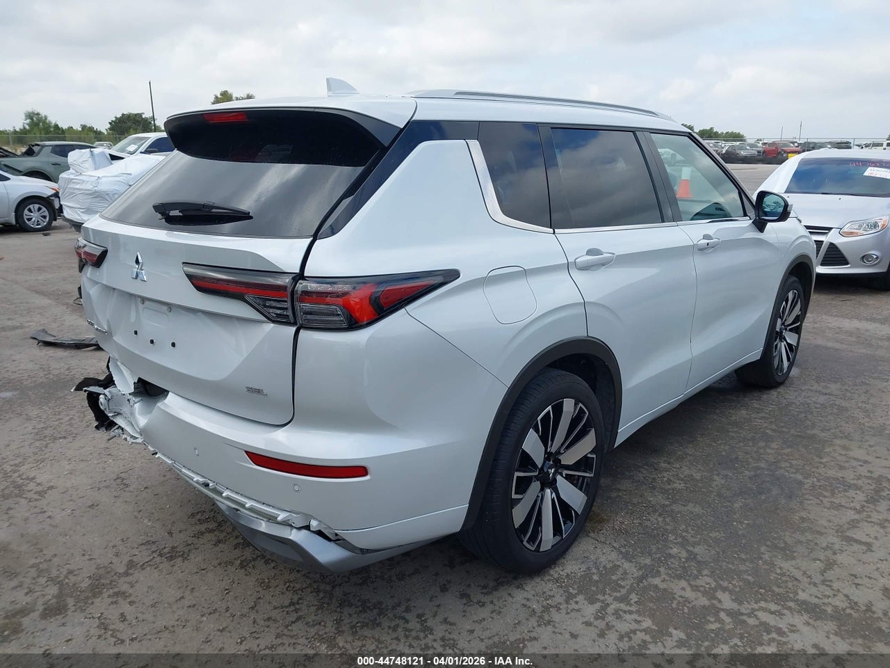 2025 MITSUBISHI OUTLANDER SEL 2.5 2WD · 4/11