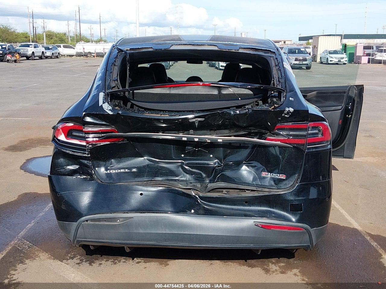 2018 TESLA MODEL X 100D/75D/P100D · 6/11