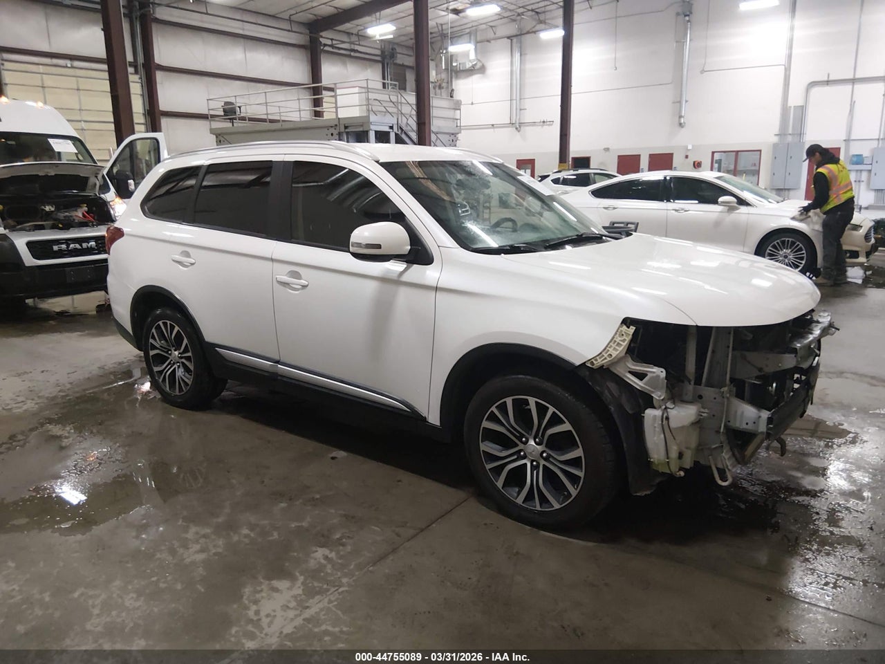 JA4AD3A3XGZ****** · 2016 MITSUBISHI OUTLANDER SE/SEL