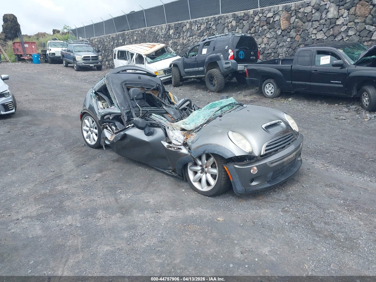 WMWRE33443T****** · 2003 MINI COOPER S