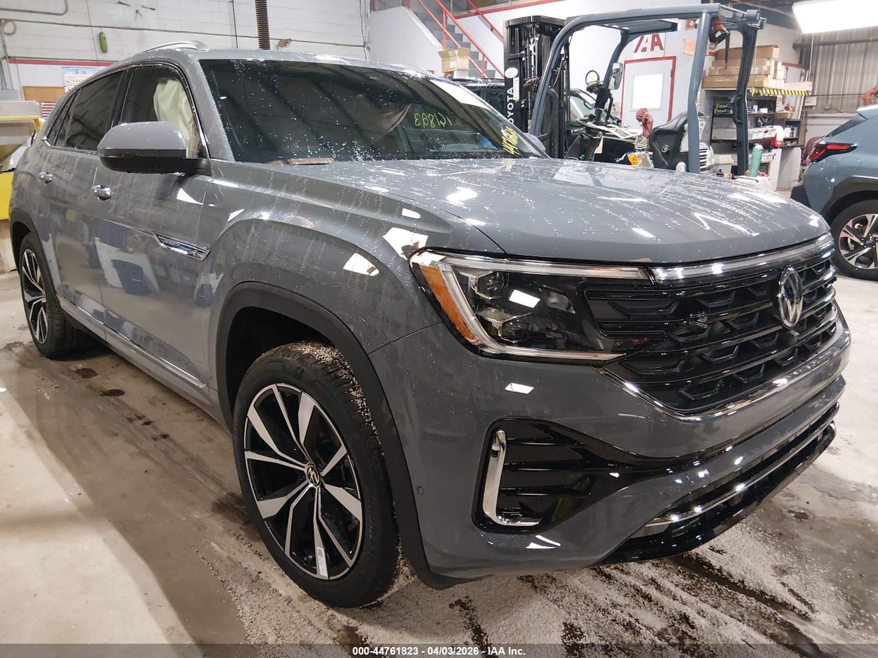 1V2FC2CA9TC****** · 2026 VOLKSWAGEN ATLAS CROSS SPORT SEL PREMIUM R-LINE