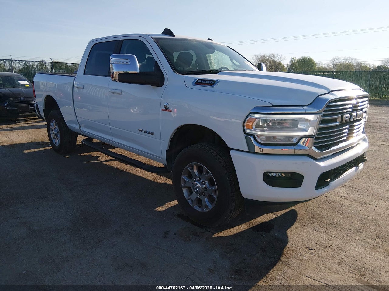 3C6UR5FL0RG****** · 2024 RAM 2500 LARAMIE  4X4 6'4 BOX