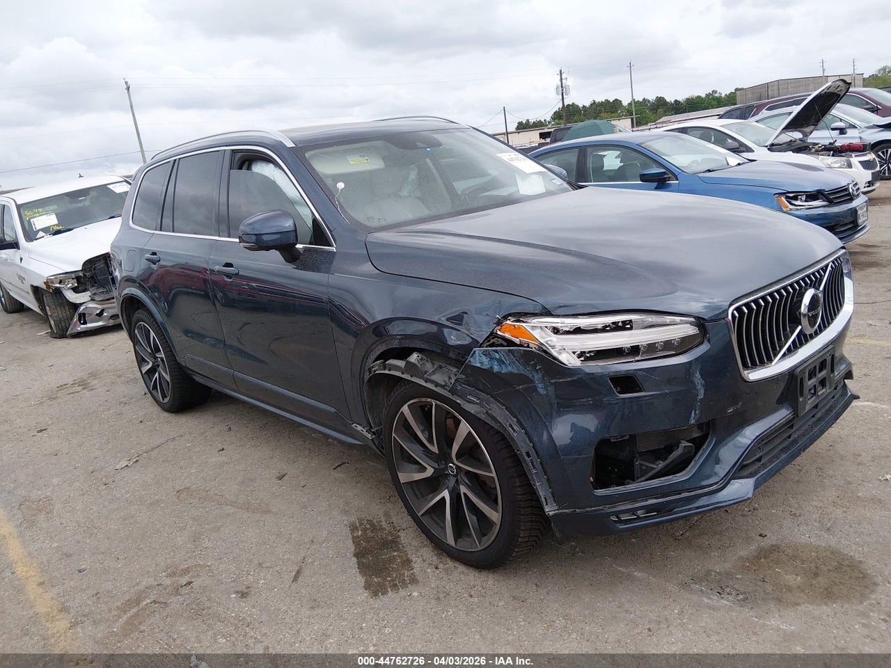 YV4A221K3M1****** · 2021 VOLVO XC90 T6 MOMENTUM 6 PASSENGER