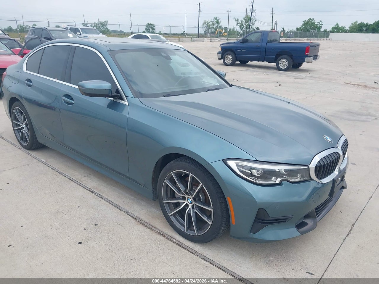 WBA5R1C52KF****** · 2019 BMW 330I