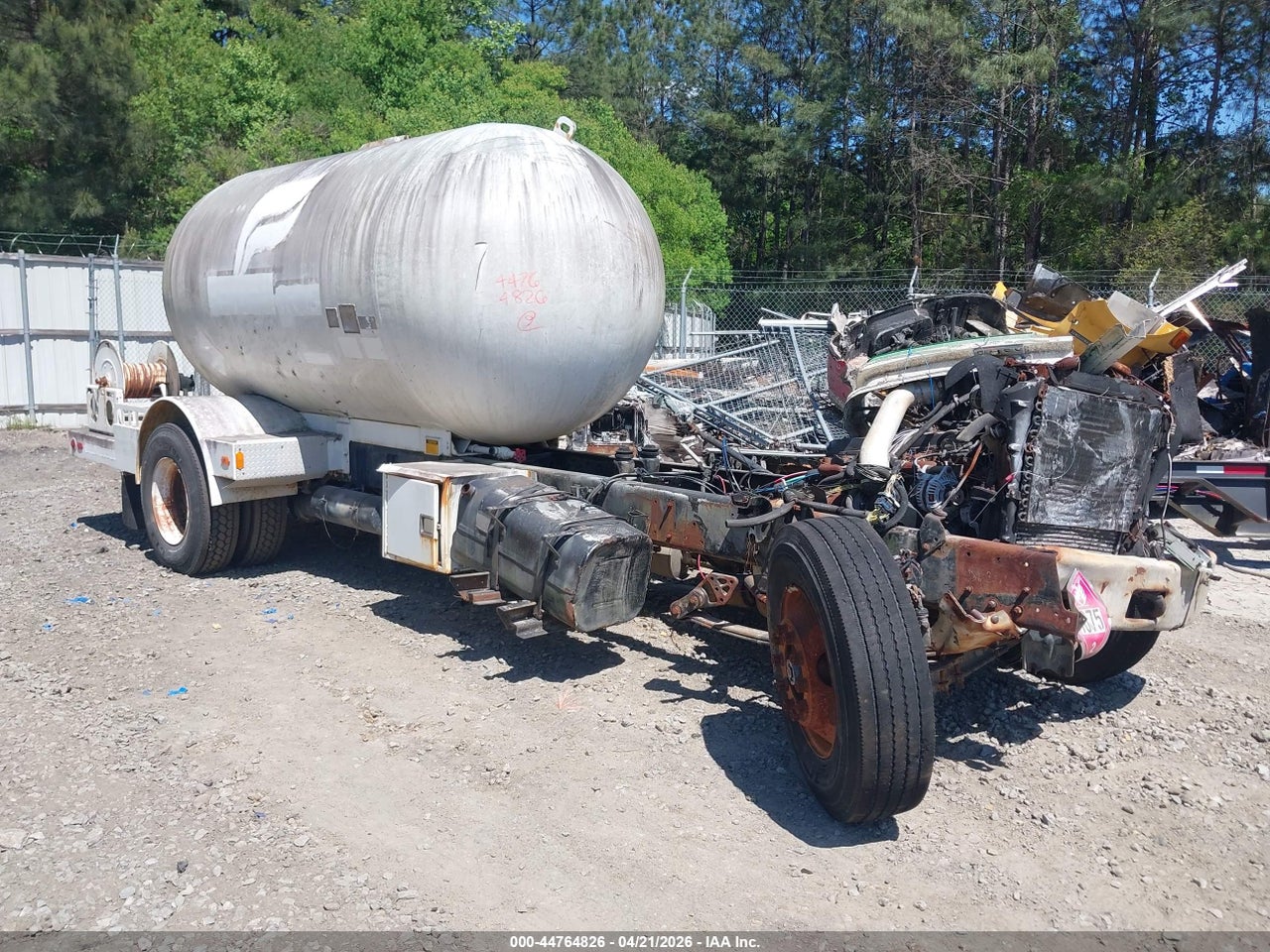 1FV6HFAA2WH****** · 1998 FREIGHTLINER MEDIUM CONVENTIONAL FL70