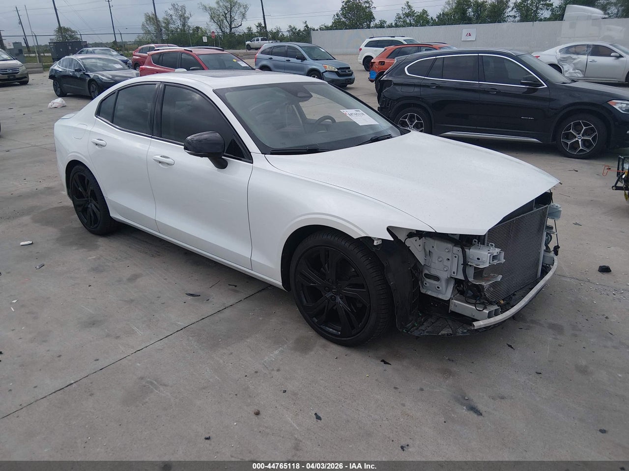 7JRL12TMXRG****** · 2024 VOLVO S60 B5 ULTIMATE DARK THEME