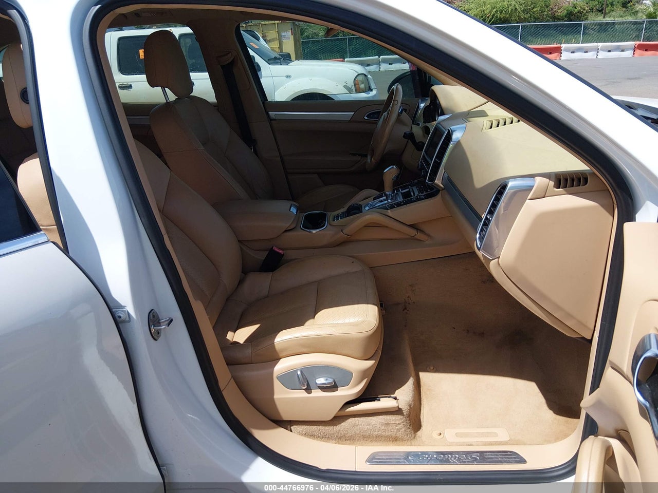 WP1AB2A25CL****** · 2012 PORSCHE CAYENNE S · 5/11