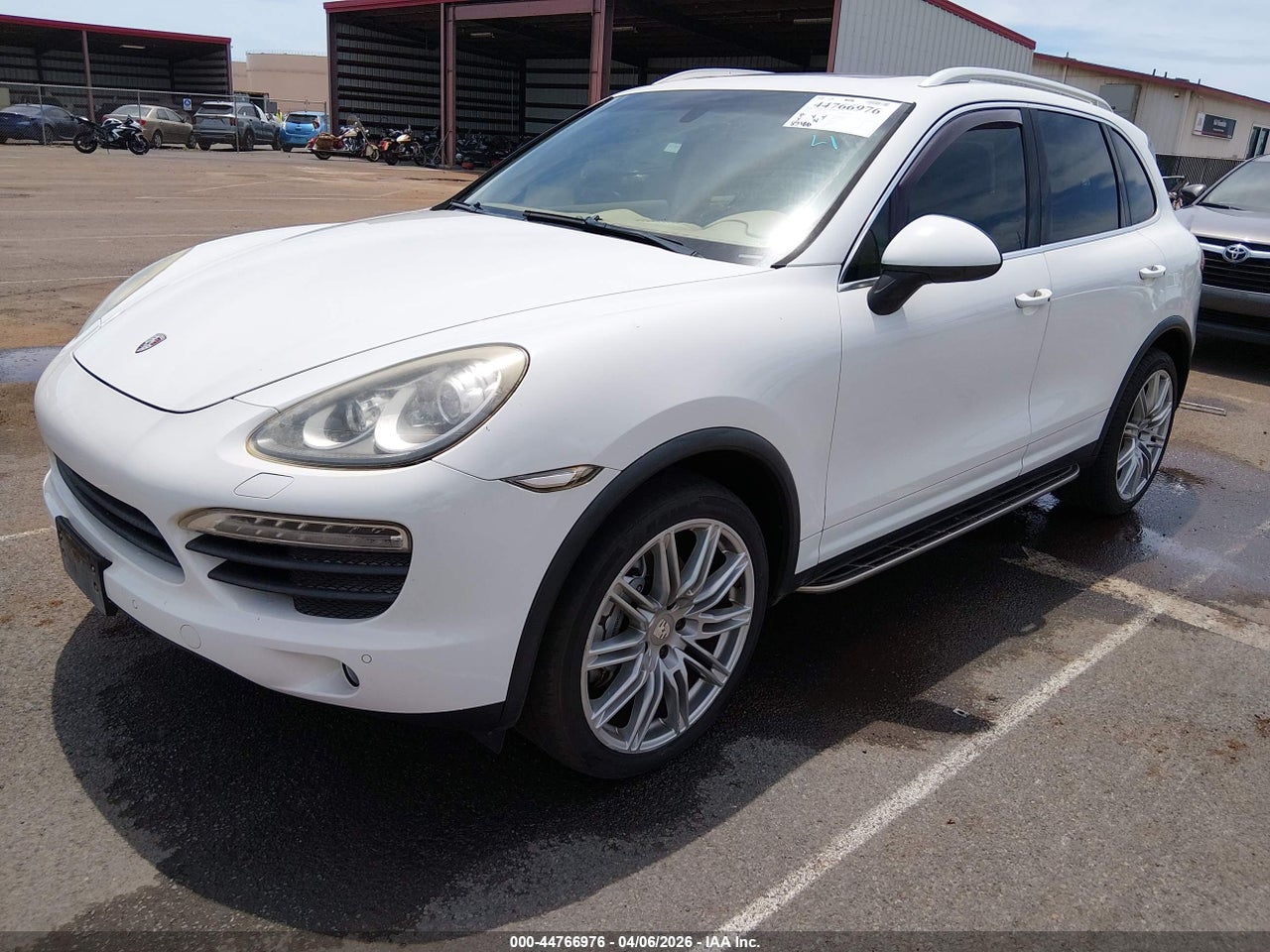 WP1AB2A25CL****** · 2012 PORSCHE CAYENNE S · 2/11