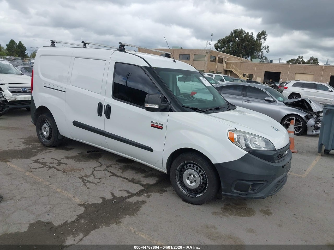 ZFBHRFAB7L6****** · 2020 RAM PROMASTER CITY TRADESMAN
