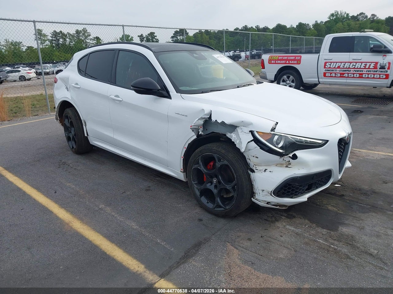 ZASPAKBN6N7****** · 2022 ALFA ROMEO STELVIO VELOCE TI AWD
